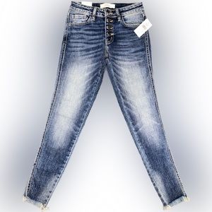 NWT KanCan Mid-Rise Ankle Skinny Jeans